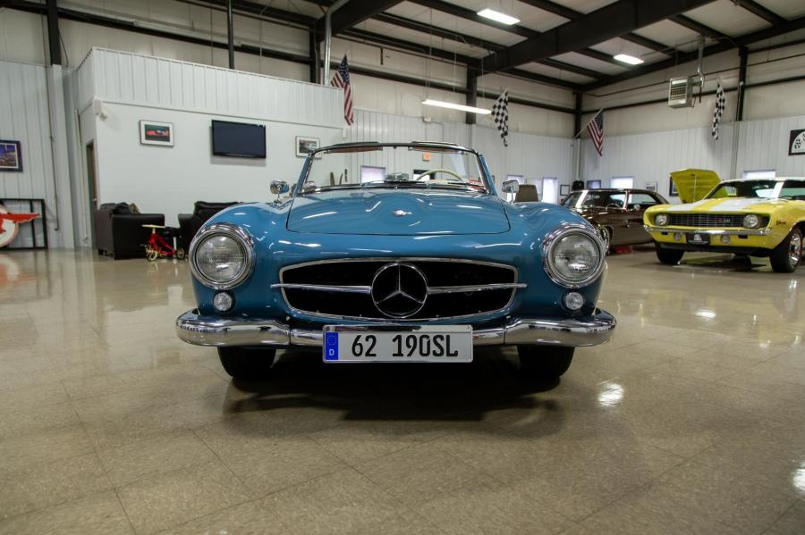  Mercedes-Benz 190 SL (Bm.121.042) 1962 года  (фото 3 из 175)